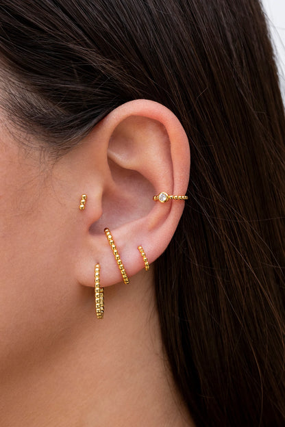 Bar stud earrings with pearls