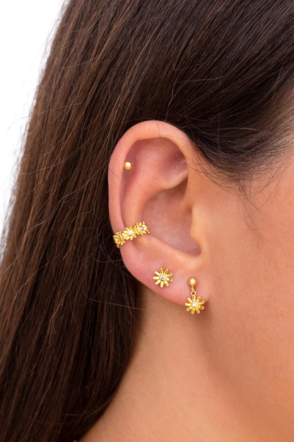 Boucles d'oreilles manchette conque fleur de marguerite sertie de zircon